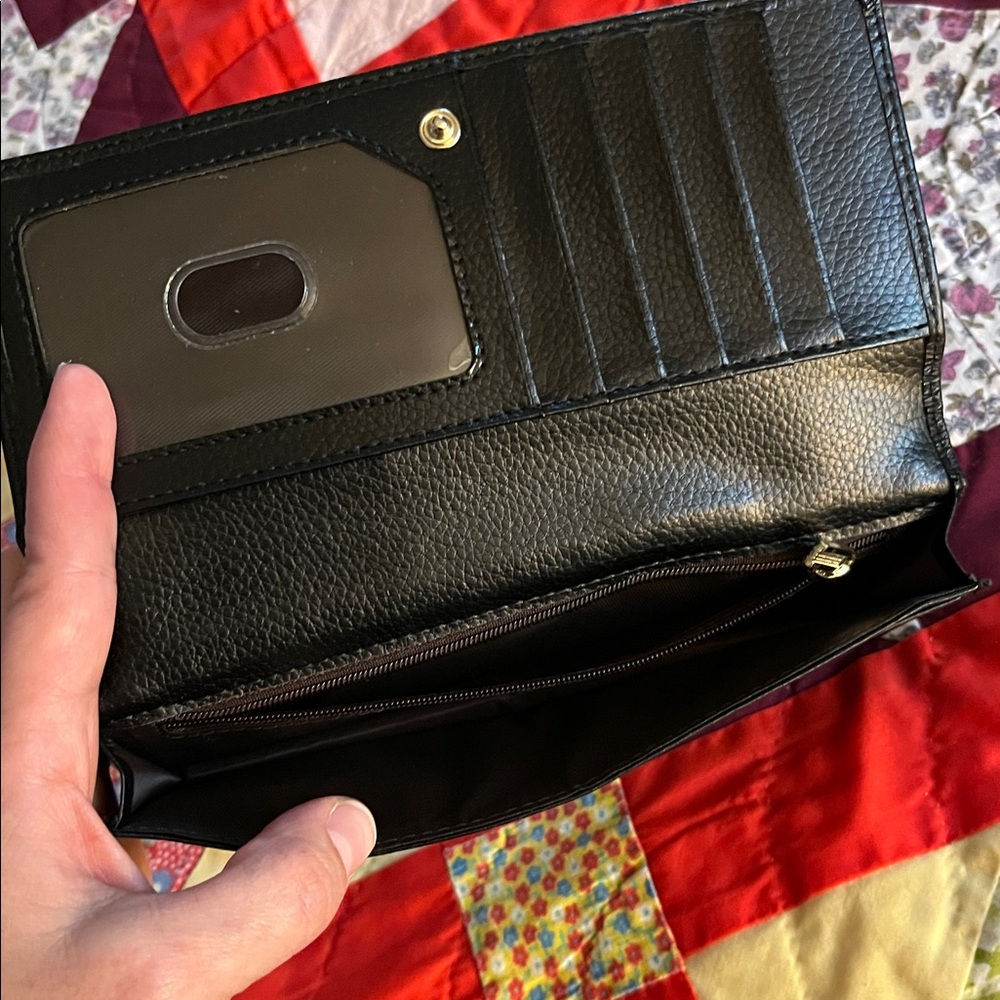 LAVEMI Genuine Black Pebbled Leather Wallet - Picture 12 of 16